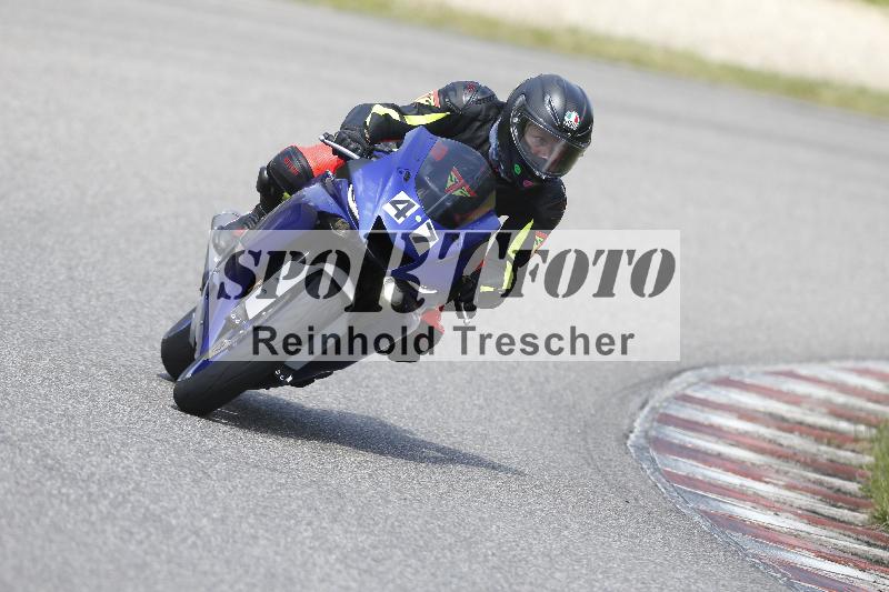 /Archiv-2025/09 22.04.2025 Cornu Master School ADR/gruen-vert/47